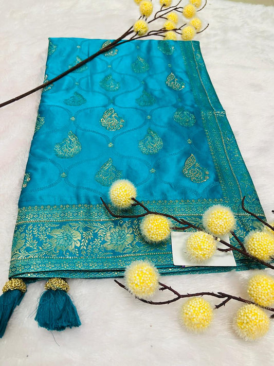 Banarasi Paisley Motif Saree