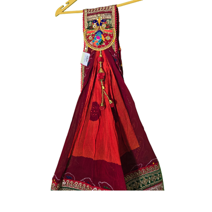 Ladu Gopal Bandhani Brouch Stall