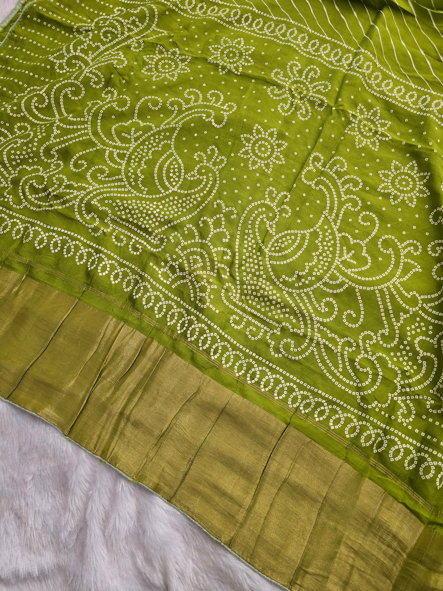 Green Bandhej Saree with Woven Zari Border