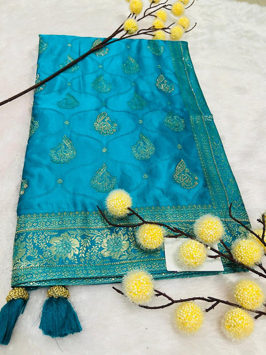Banarasi Paisley Motif Saree