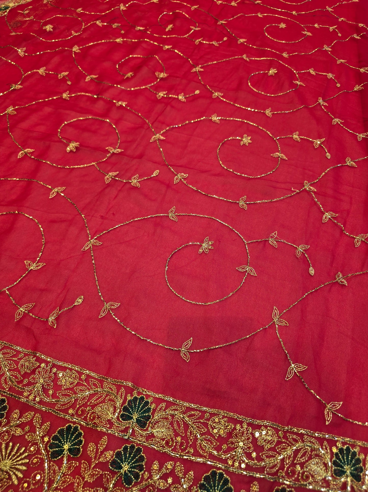 Heavy Zari Embroidery Saree with Intricate Floral Jaal & Matching Border Blouse Piece (Copy)
