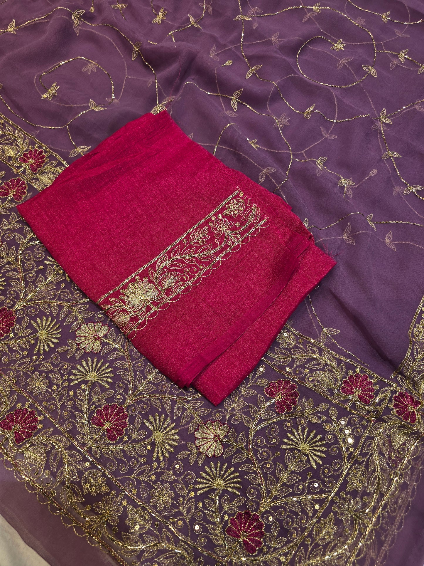 Heavy Zari Embroidery Saree with Intricate Floral Jaal & Matching Border Blouse Piece (Copy)