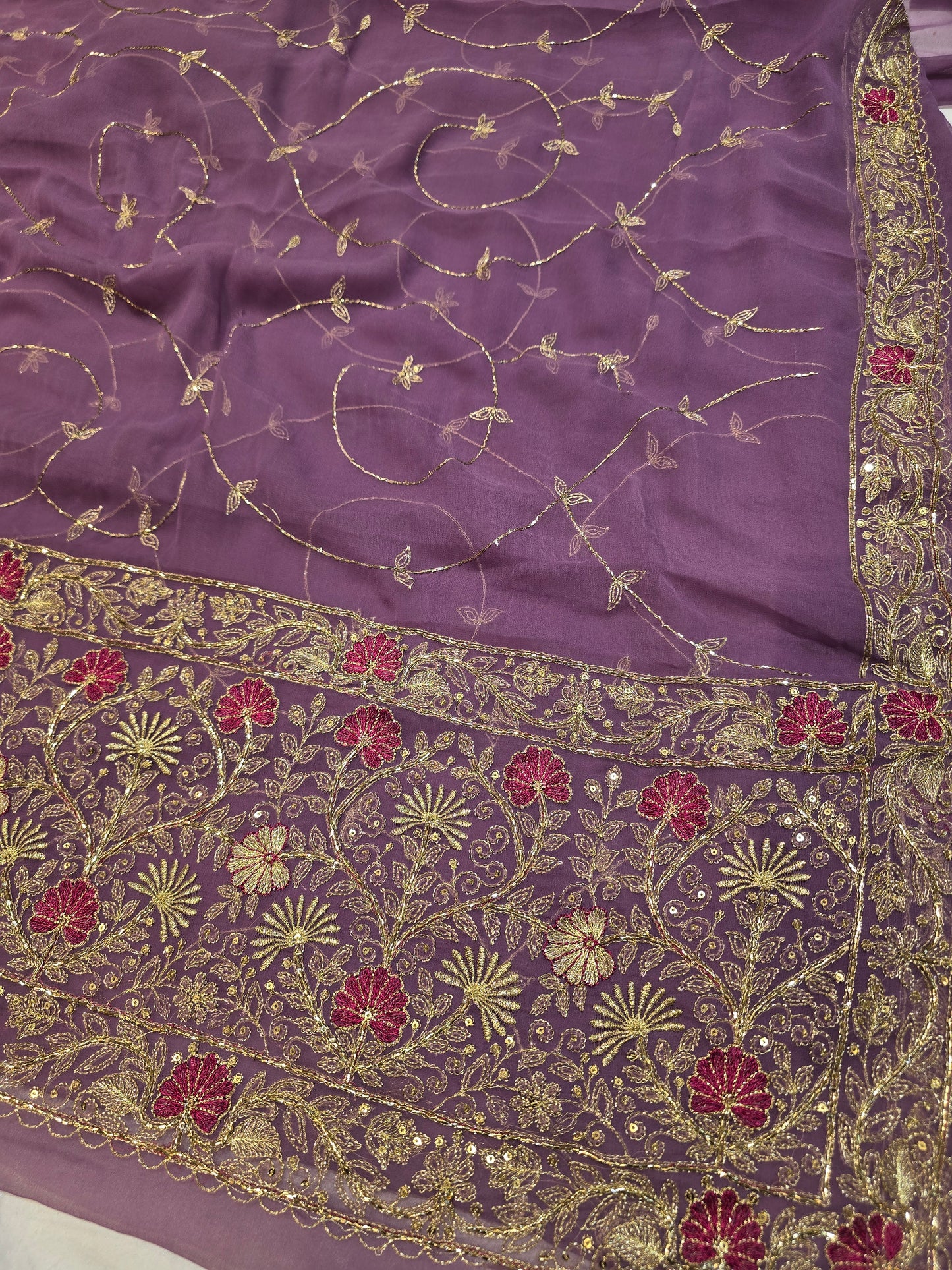 Heavy Zari Embroidery Saree with Intricate Floral Jaal & Matching Border Blouse Piece (Copy)