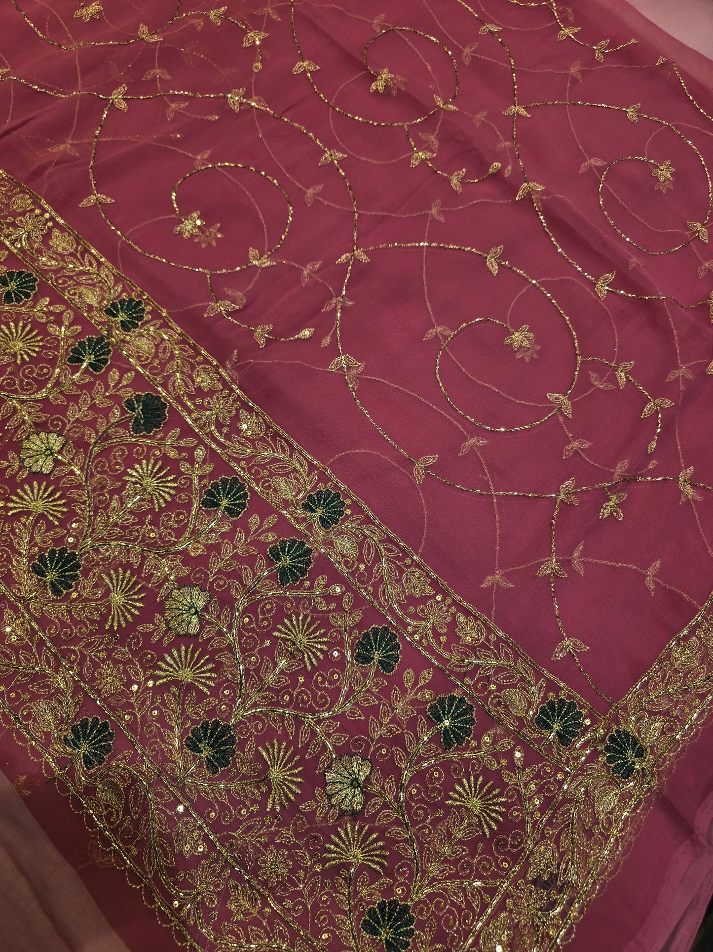 Heavy Zari Embroidery Saree with Intricate Floral Jaal & Matching Border Blouse Piece (Copy)