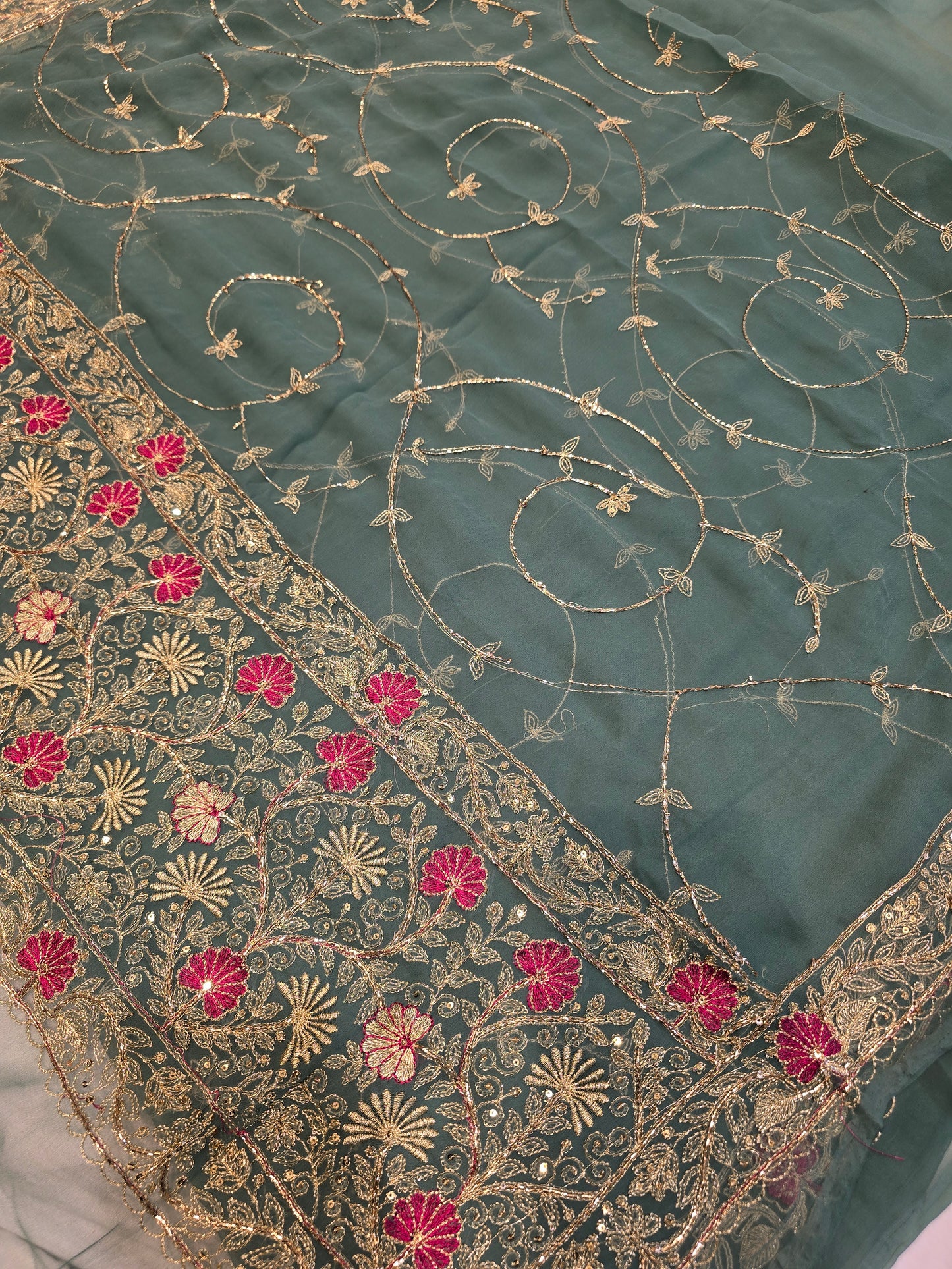 Heavy Zari Embroidery Saree with Intricate Floral Jaal & Matching Border Blouse Piece (Copy)