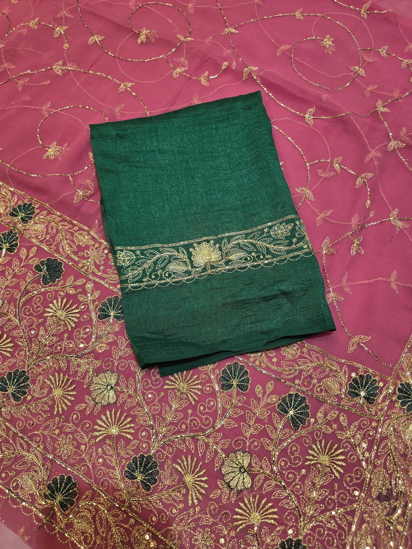 Heavy Zari Embroidery Saree with Intricate Floral Jaal & Matching Border Blouse Piece (Copy)